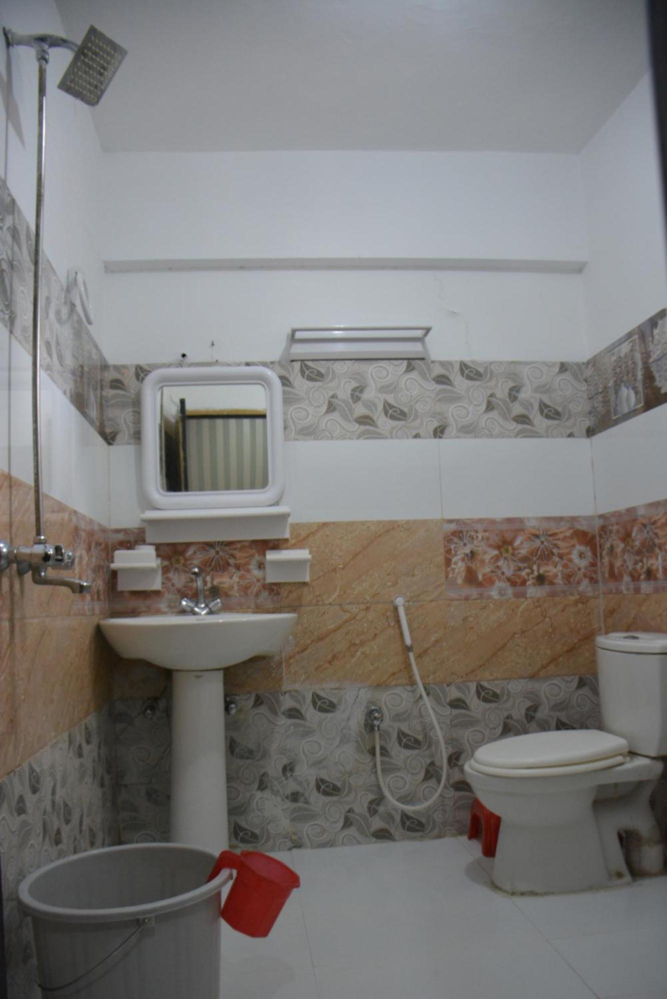 Hotel Pine Hills, Naran Kültér fotó