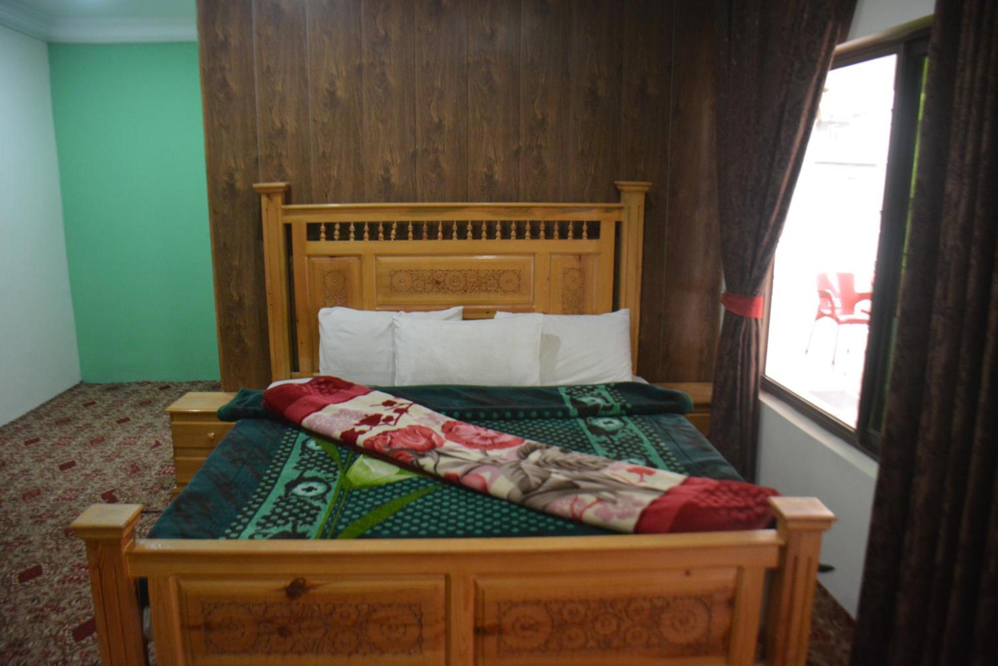 Hotel Pine Hills, Naran Kültér fotó