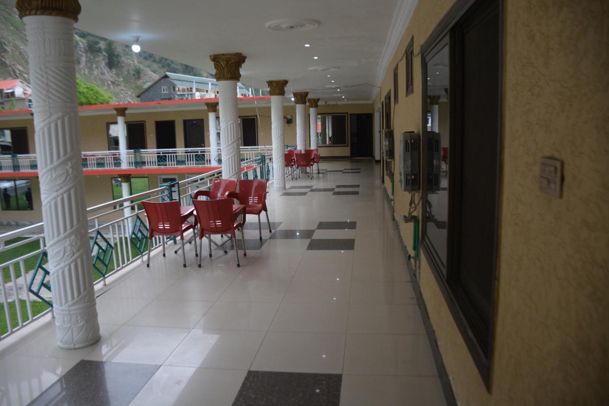 Hotel Pine Hills, Naran Kültér fotó