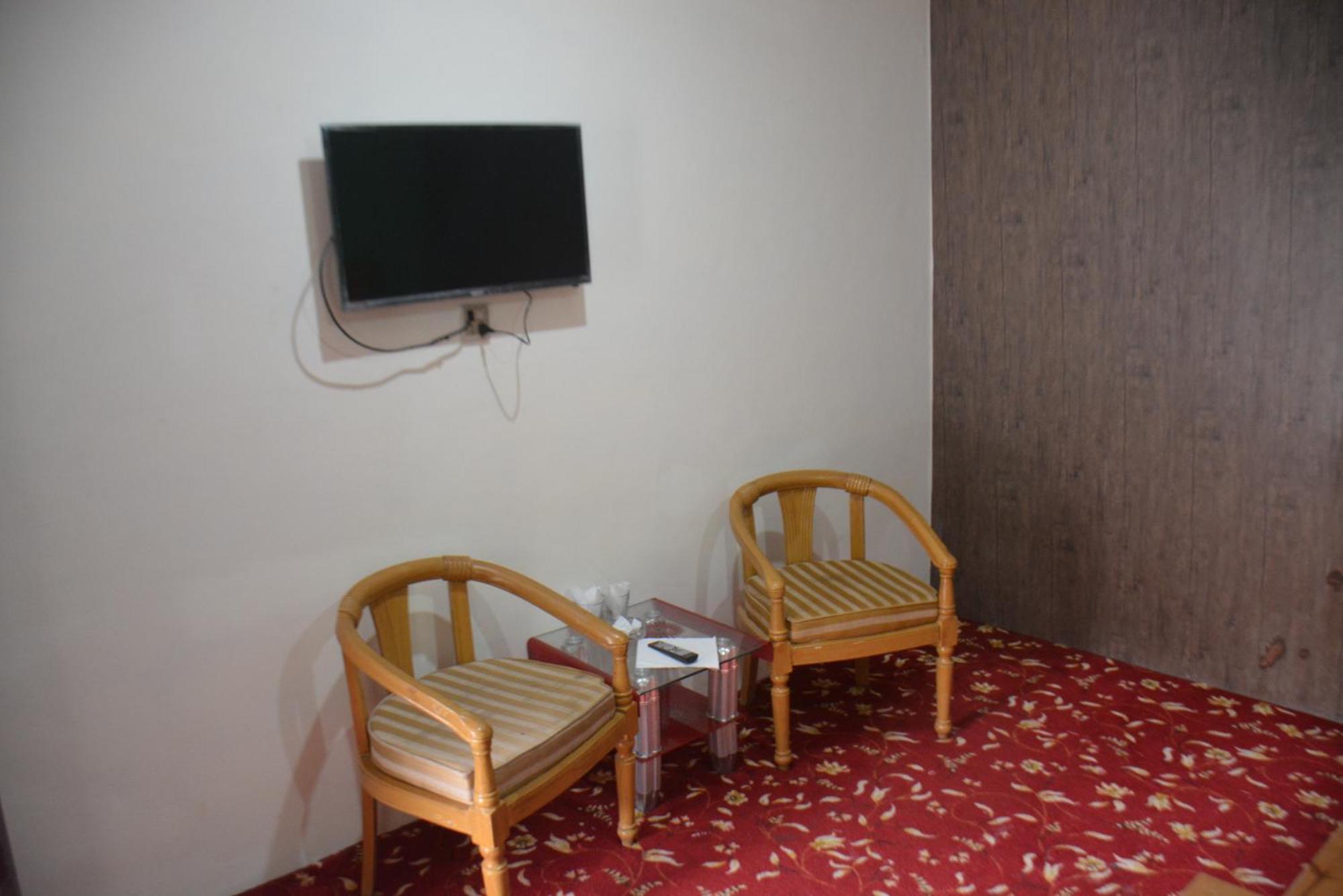 Hotel Pine Hills, Naran Kültér fotó