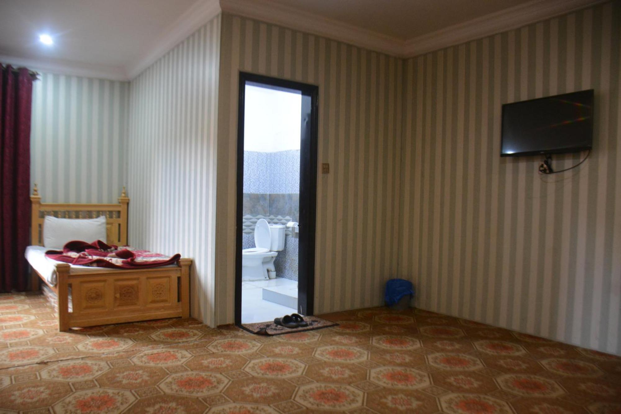 Hotel Pine Hills, Naran Kültér fotó