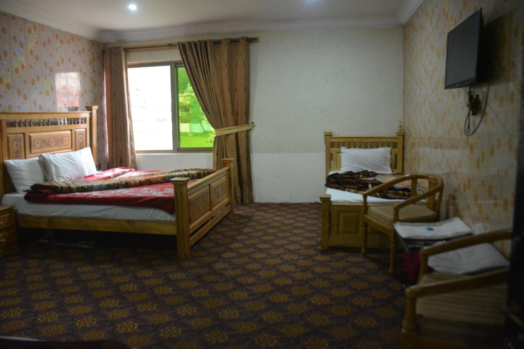 Hotel Pine Hills, Naran Kültér fotó