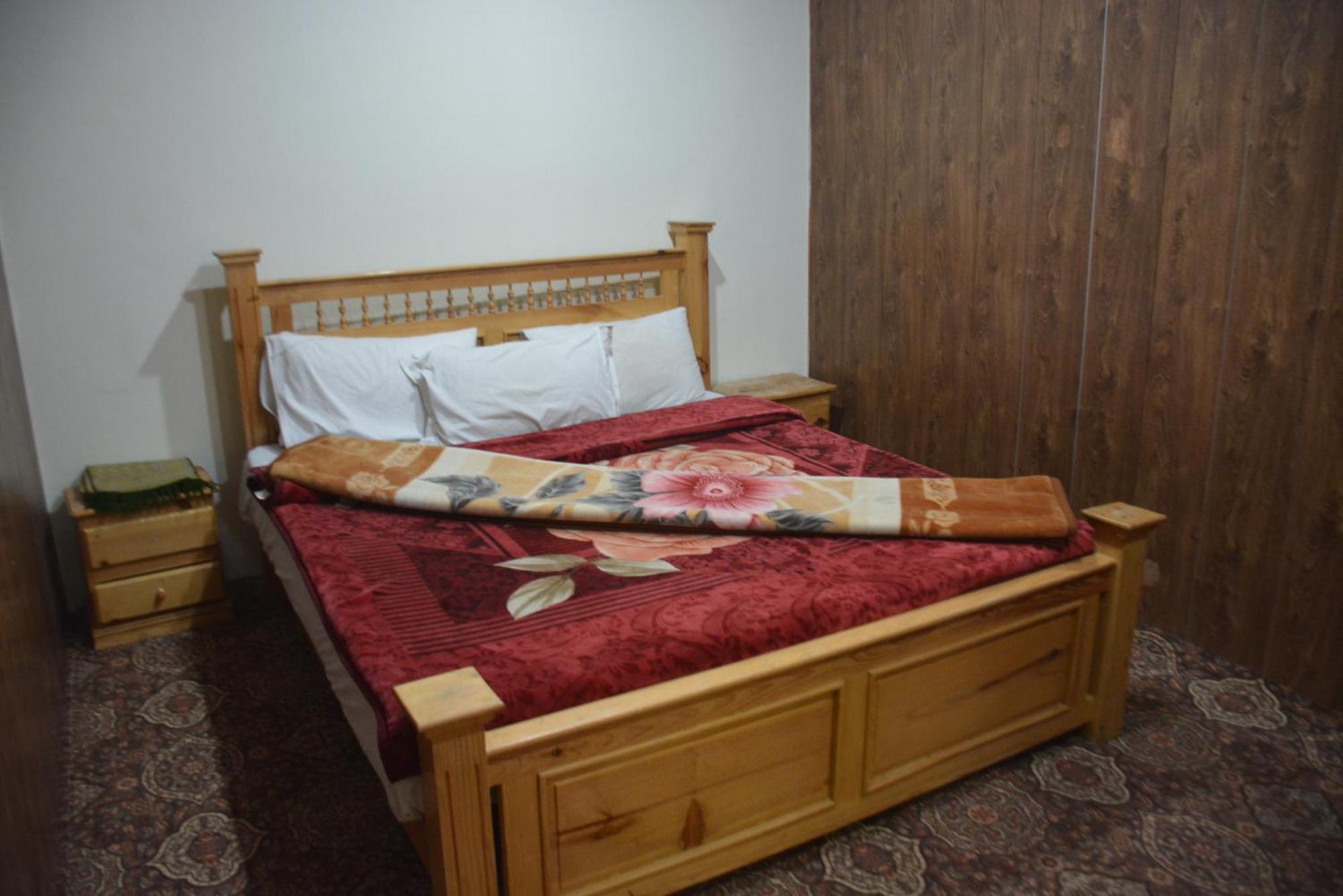 Hotel Pine Hills, Naran Kültér fotó