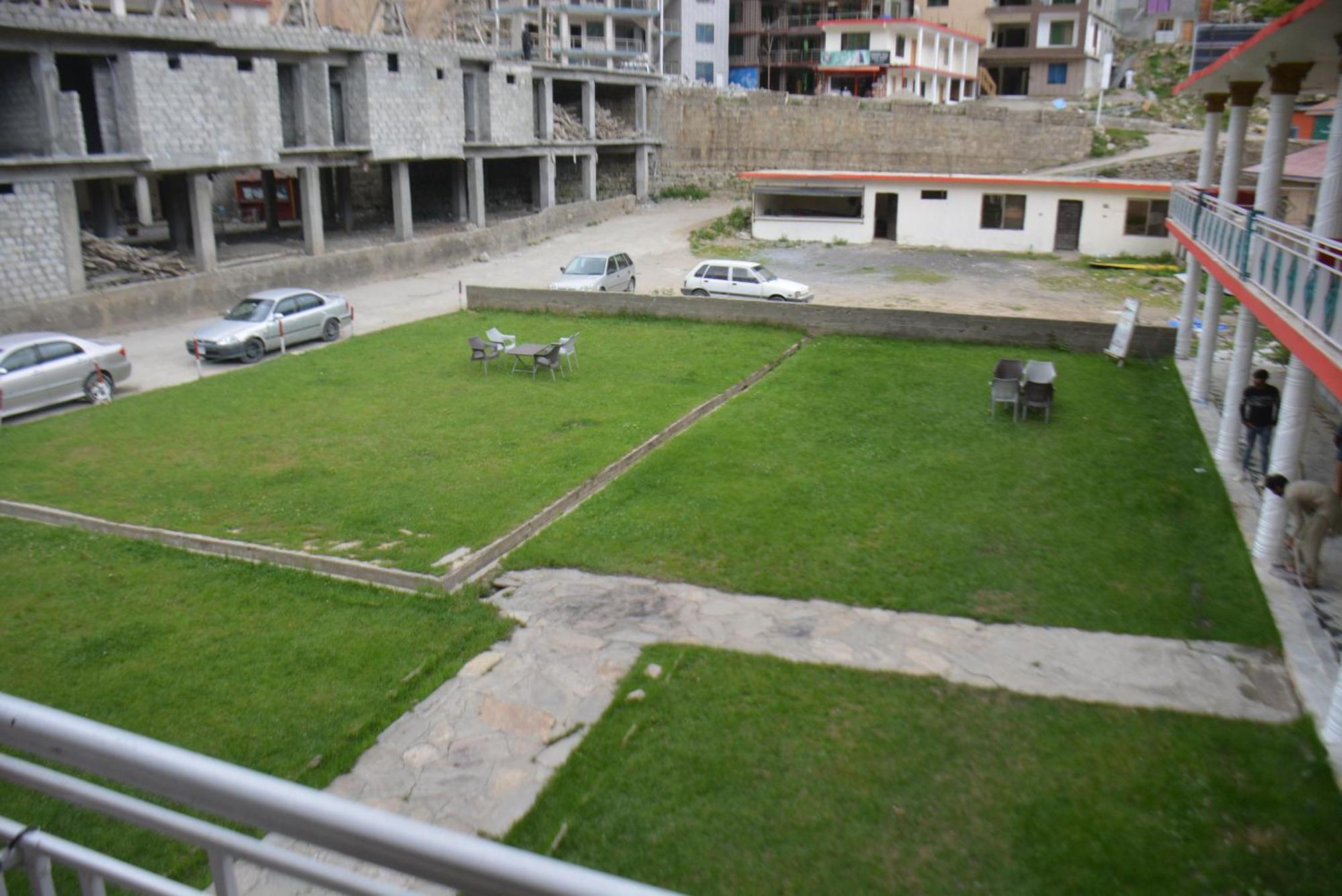 Hotel Pine Hills, Naran Kültér fotó