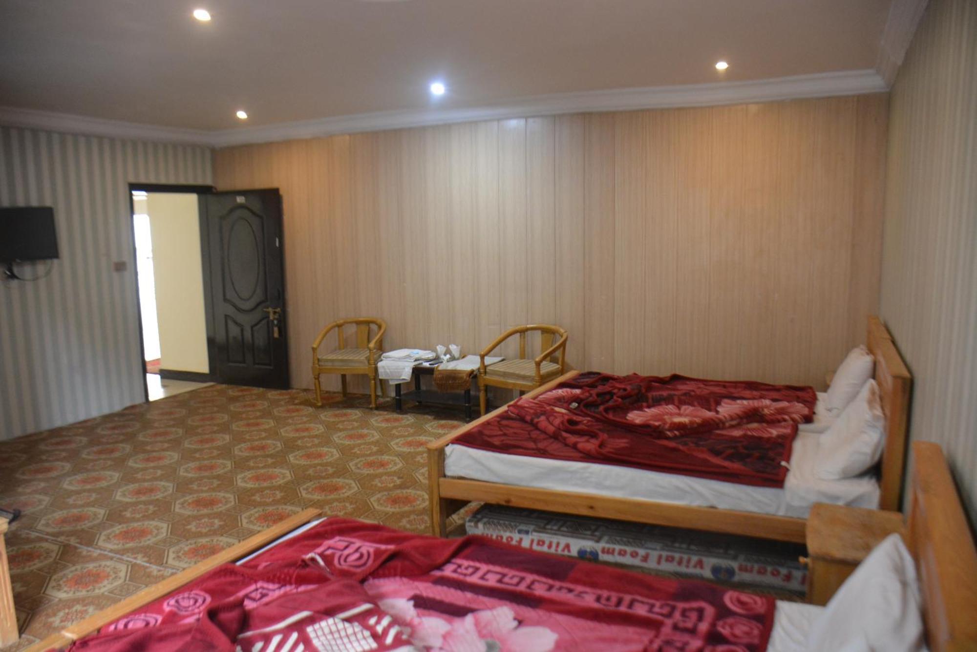 Hotel Pine Hills, Naran Kültér fotó